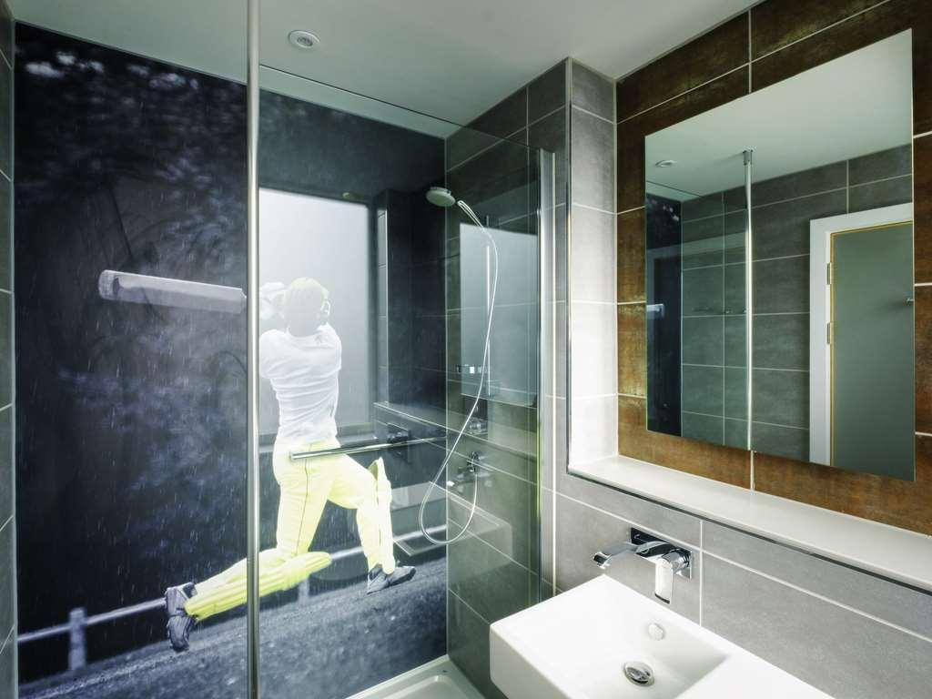 Ibis Styles Leeds City Centre Arena Room photo